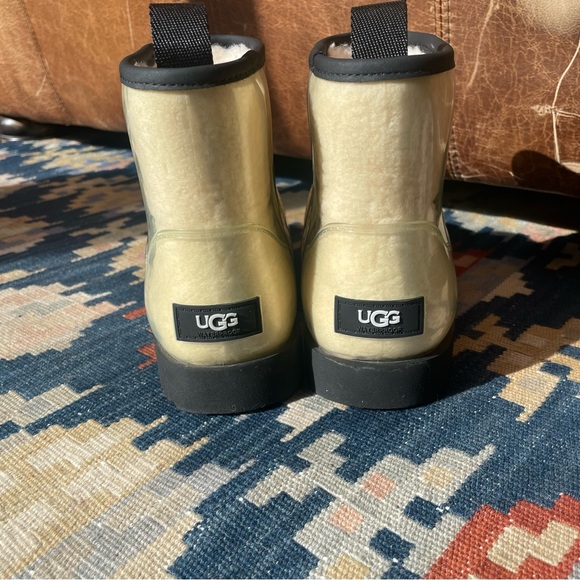 UGG Classic Clear Mini Boot Womens Size 7 - Picture 6 of 12
